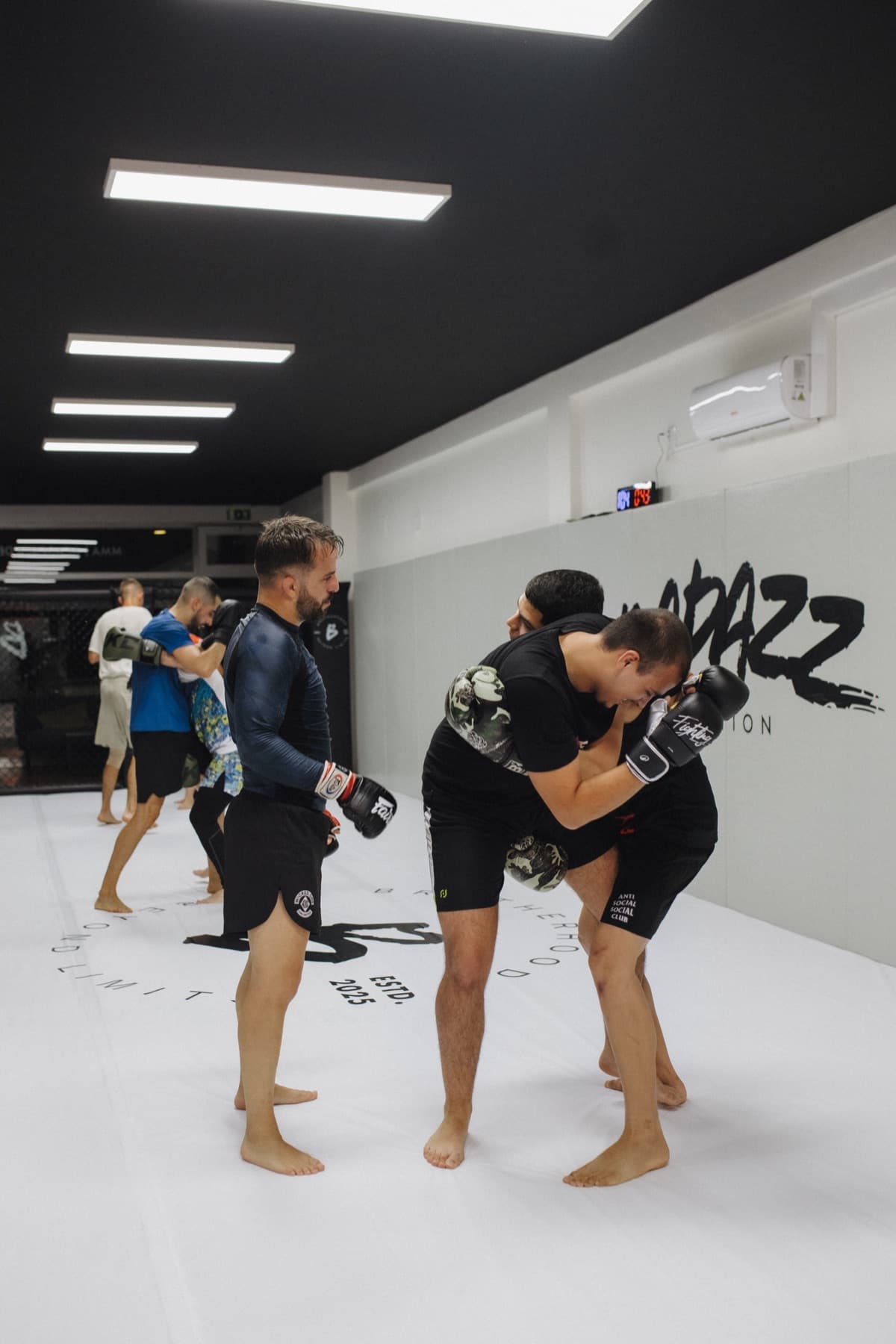 Treino de clinch — MMA na Badazz Station